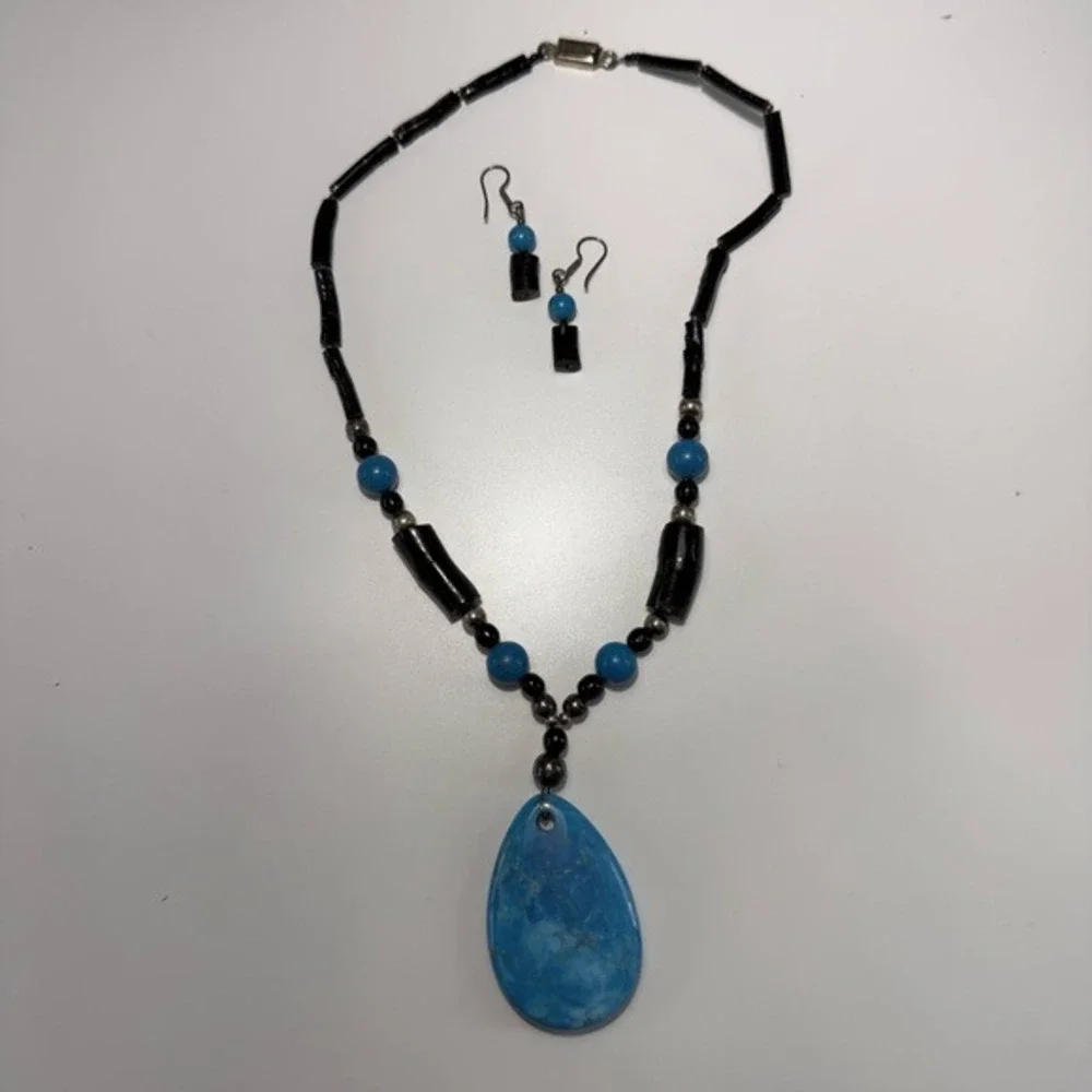 Southwestern Blue Teardrop Pendant Necklace & Dangle Earrings Set Boho Chic‎